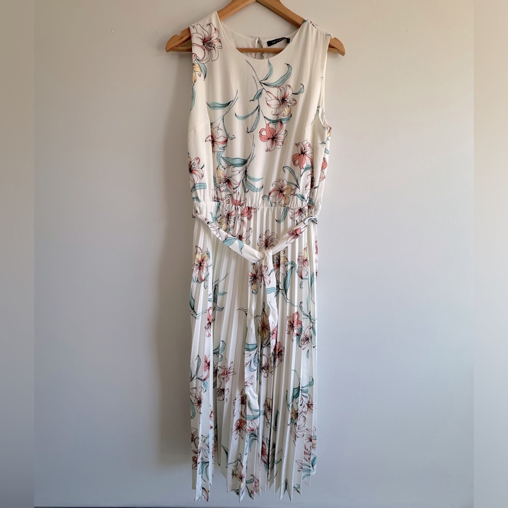Suzy Shier Floral Midi Dress | Cream Floral Sleeveless Dress | Size Large | NWT